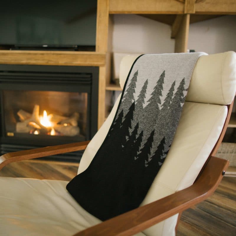 tentree Organic Cotton Juniper Blanket - 2