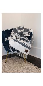 Four Seasons Striped Blanket - 2