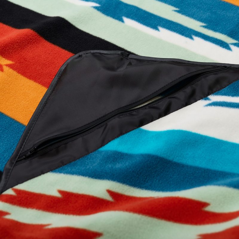 Slowtide Camp Blanket - Duvall Black - 4