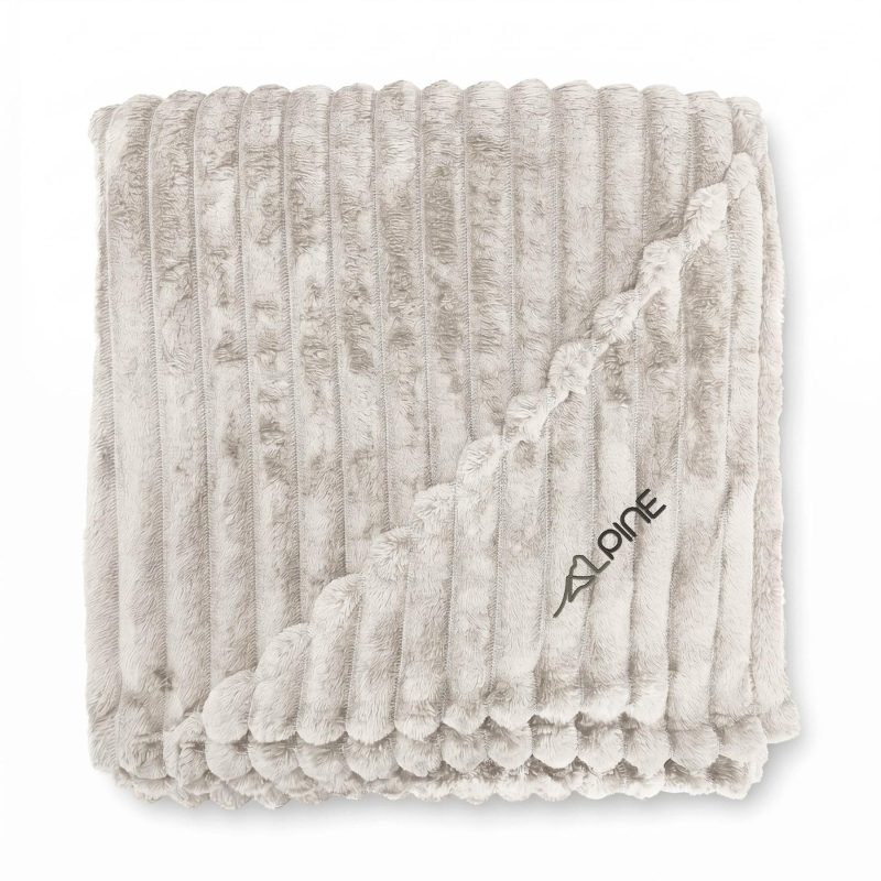 Alpine Faux Fur Polyester Blanket - 2