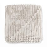 Alpine Faux Fur Polyester Blanket - 6