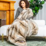 Tundra Heavyweight Fur Blanket - 1