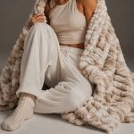 Signature Cloud Luxe Throw Blanket - 4