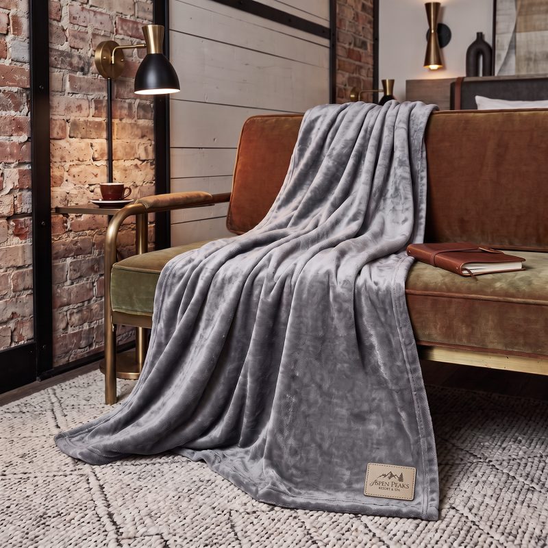 Velura Throw - 4